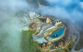 Heaven Gate Hotel O Quy Ho